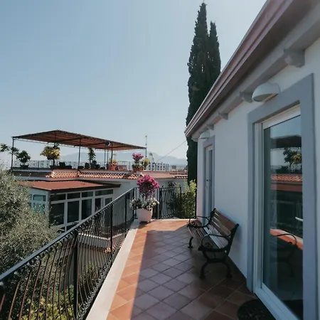 Bianca Villa *