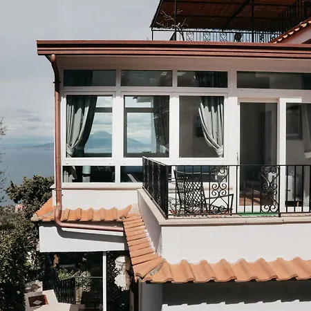 Bianca Villa *